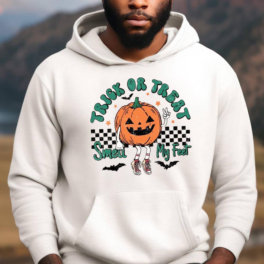 Trick Or Treat Smell My Feet Spooky Shirt