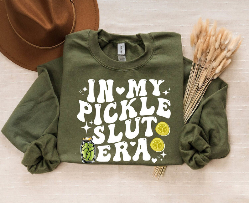 In My Pickle Slut Era Funny Shirt, Retro Pickle Lover Short Sleeve Hoodie
