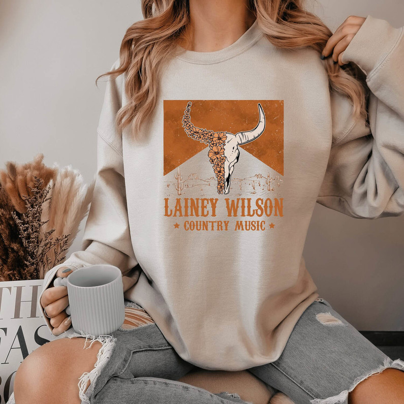 Comfort Lainey Wilson Shirt, Western Music Sweater Unisex Hoodie