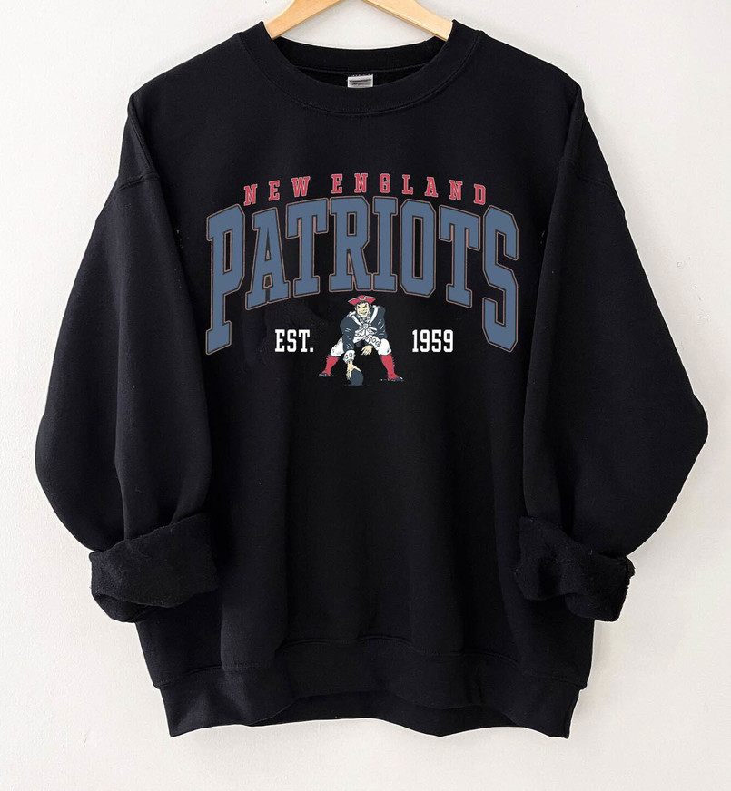 New Rare New England Patriots Shirt, Patriots Football T Shirt Hoodie