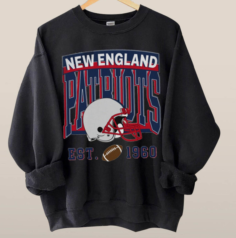 Modern New England Patriots Shirt, American Football Short Sleeve Unisex T Shirt