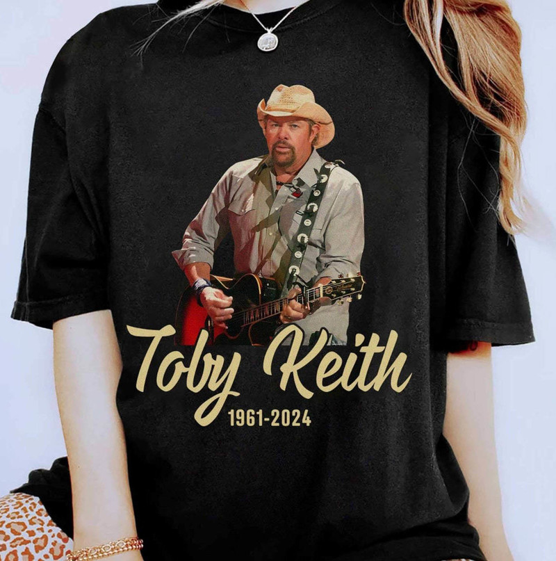 Toby Keith 1961 2024 Shirt, Music Lovers Crewneck Sweatshirt Sweater