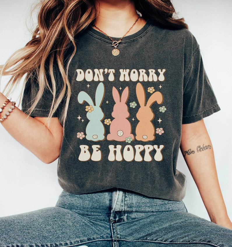 Retro Easter Bunny Shirt, Don't Worry Be Hoppy Short Sleeve Hoodie