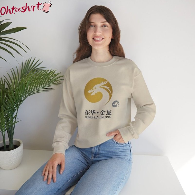 Donghua Jinlong Glycine Trendy Crewneck Sweatshirt Long Sleeve