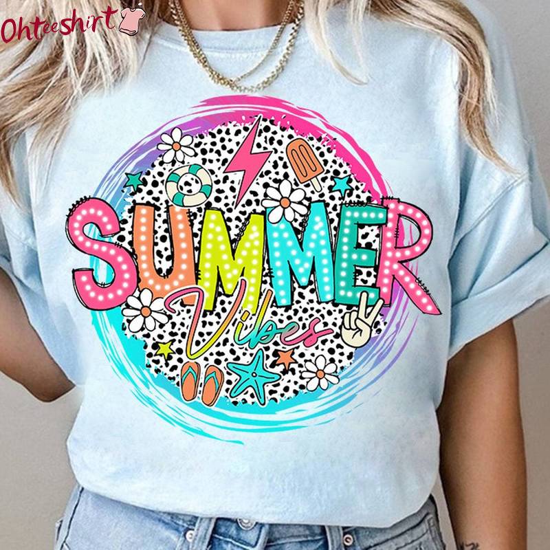 Neutral Summer Vibes Shirt, Comfort Bright Doodle Lake Days Short Sleeve Hoodie