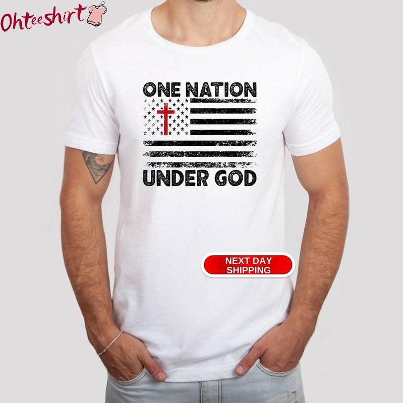 American Flag With Cross Limited Tee Tops , Unique One Nation Under God Shirt Crewneck