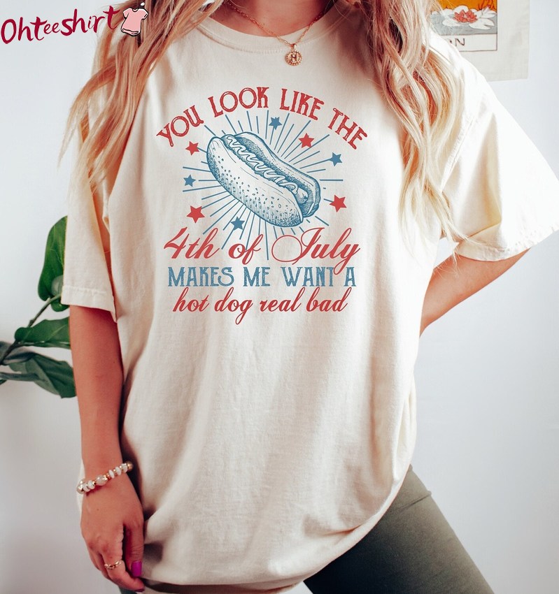 Limited Chicken 4th Of July Shirt, Trendy Makes Me Want A Hot Dog Real Bad Tee Tops Sweater