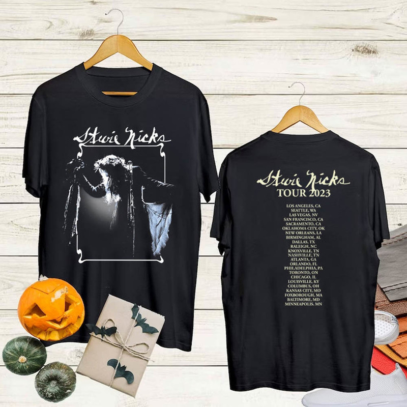 Stevie Nicks Tour 2023 Shirt, Live In Concert Short Sleeve Crewneck