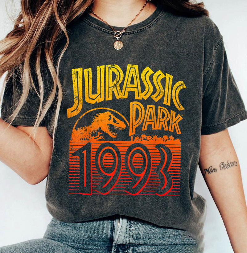 Jurassic Park 1993 Shirt, T Rex Dinosaur Logo Unisex Hoodie Crewneck