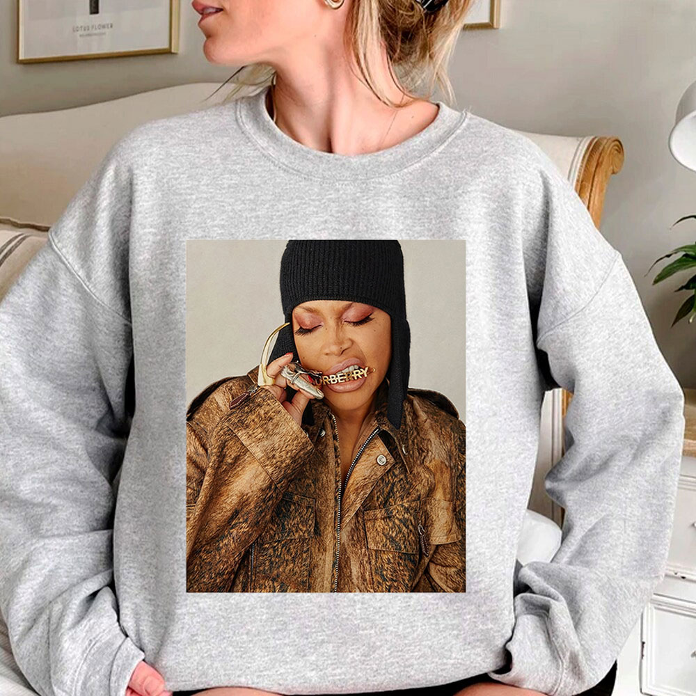 Must-Have Erykah Badu Sweatshirt For Girlfriend